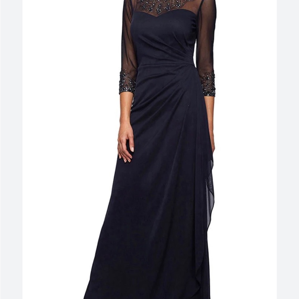Beautiful formal dress worn once